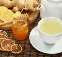 Čaj s medem a citronem studenou