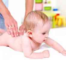 Hra masáž pro kojence ve verši