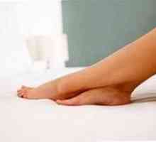 Jak se zbavit akné na nohou doma