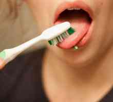 Jak se čistí plak z jazyka: jazyk důvodů nájezdu a jak jej odstranit
