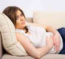 Je to normální bolest břicha během těhotenství?