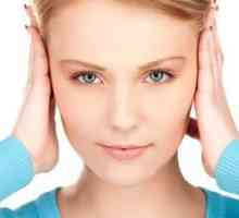 Hluku ucha - příznak nemoci - je třeba kontaktovat svého lékaře utíkej!