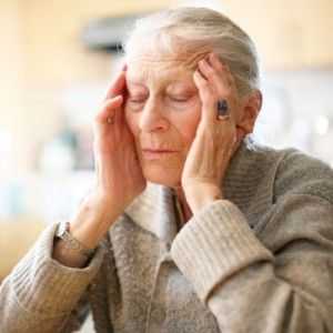 Alzheimerova nemoc: příčiny, časné příznaky, symptomy, jak zacházet