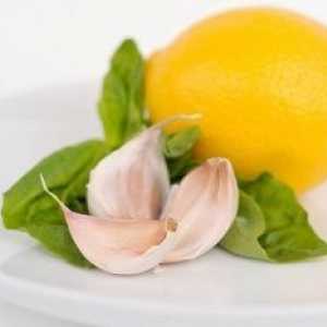 Česnek a citron se čistí cévy, stejně jako pomoci s nachlazení