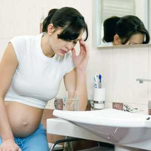 Co je ranní nevolnost? Jak se projevuje v průběhu těhotenství