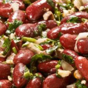 Dietní salát s fazolemi: receptů s fotografií jednoduché a chutné
