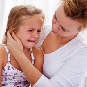 Pokud vaše dítě má bolest ucha, co mám dělat?