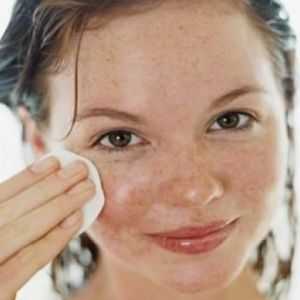 Jak se zbavit stařeckých skvrn na obličeji: tipy kosmetika