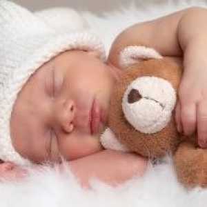 Důvody pro vysoké hladiny bilirubinu u novorozenců, symptomech a metody normalizace