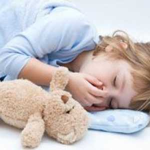 Skřípění zubů na dítě během spánku